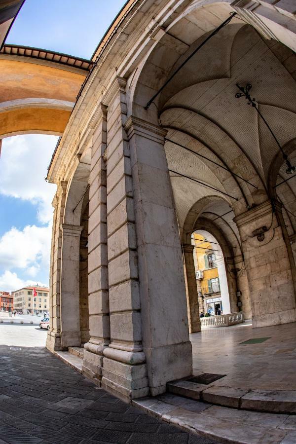 Toselli New Suite Pisa Bagian luar foto